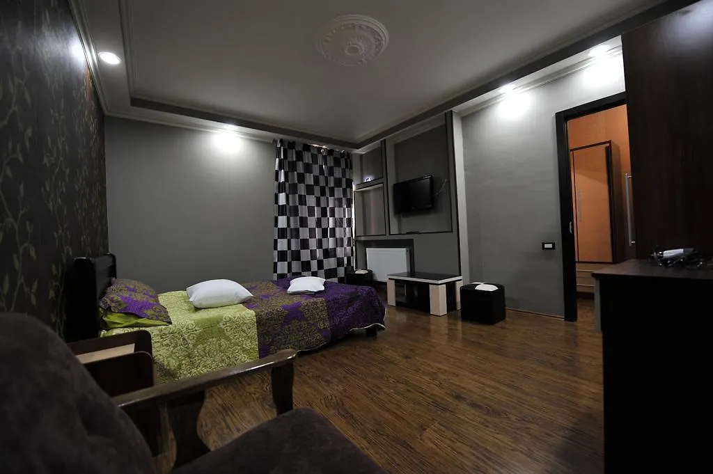 Dkd-Bridge Hotel Tbilisi